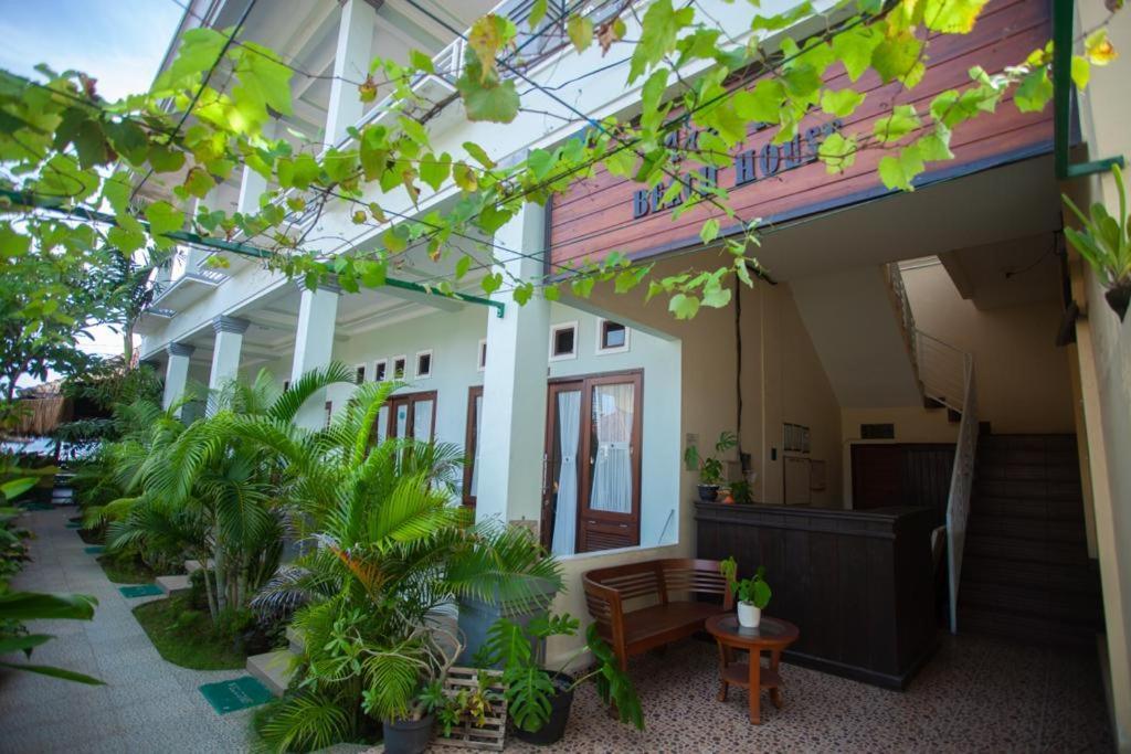 Batununggul Mae Mae Beach House מראה חיצוני תמונה