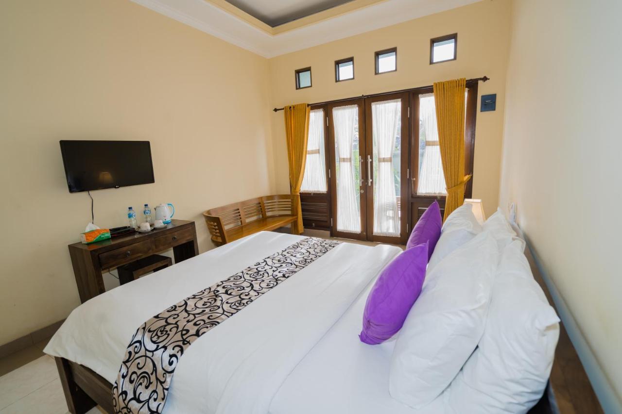 Batununggul Mae Mae Beach House מראה חיצוני תמונה