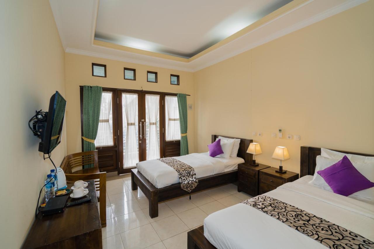 Batununggul Mae Mae Beach House מראה חיצוני תמונה